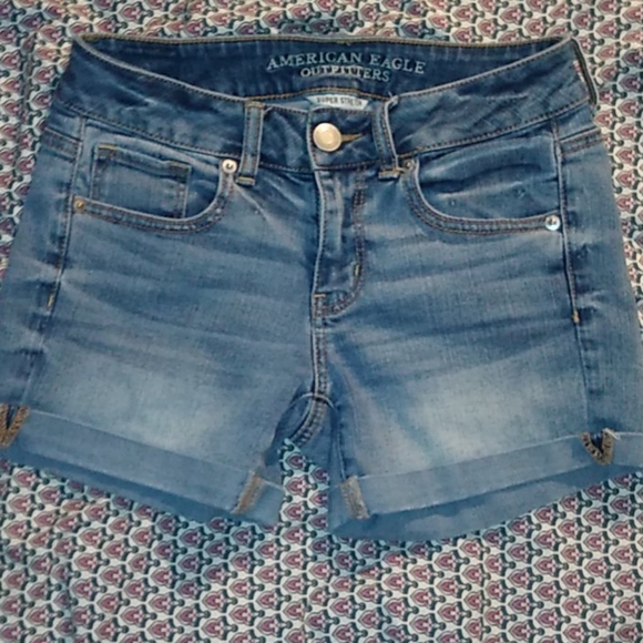 Shorts - Picture 1 of 3